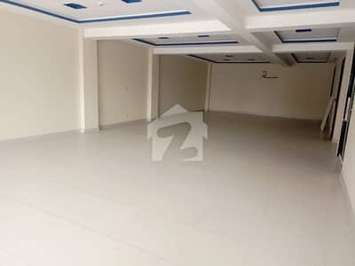 8 MARLA BRAND NEW FLOOR FOR RENT IN DHA PHASE 6 ON HOT LOCATION