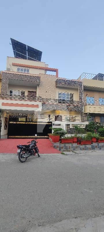 10 Marla Beautiful House For Sale FGEHA Sector G-13 Islamabad