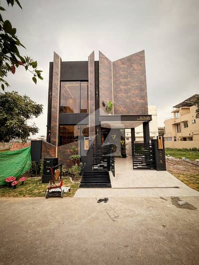 5 Marla Ultra Modern Home In DHA Phase 9 Town | Hot Location 5 Marla Ultra Modern Home In DHA Phase 9 Town | Hot Location