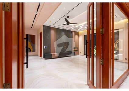 1 KANAL DESIGNER BUNGALOW FOR RENT LOCATION IN PHASE 7