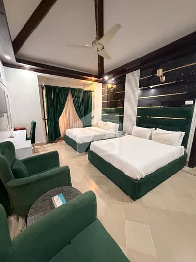 30+ BEDROOMS HOUSE AVAILABLE FOR RENT IN F-7