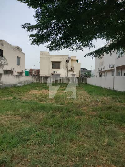 NEAR BY 100 FEET ROAD 2 KANAL IDEAL LOCATED PLOT READY FOR SALE IN DHA PHASE 8