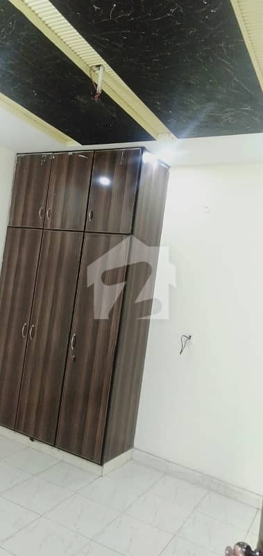 لالہ زار گارڈن لاہور میں 3 کمروں کا 3 مرلہ مکان 1.25 کروڑ میں برائے فروخت۔