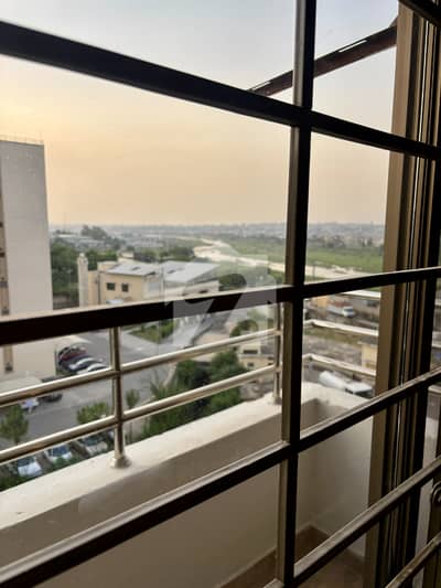 Spacious Askari Apartment / 4 Bed / 5th Floor for Sale in Askari Tower-2, DHA-2 Spacious Askari Apartment / 4 Bed / 5th Floor for Sale in Askari Tower-2, DHA-2