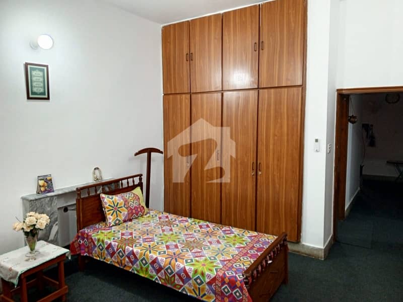 9.5 Marla double story house for sale 9.5 Marla double story house for sale