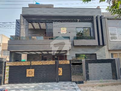 یو ای ٹی ہاؤسنگ سوسائٹی لاہور میں 6 کمروں کا 10 مرلہ مکان 4.1 کروڑ میں برائے فروخت۔ یو ای ٹی ہاؤسنگ سوسائٹی لاہور میں 6 کمروں کا 10 مرلہ مکان 4.1 کروڑ میں برائے فروخت۔