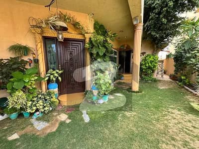 ڈی ایچ اے فیز 6 ڈی ایچ اے ڈیفینس,کراچی میں 5 کمروں کا 1 کنال مکان 15.75 کروڑ میں برائے فروخت۔
