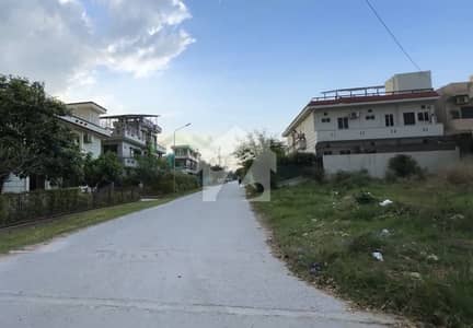 4 Marla (25x40) 50ft Wide Street Plot For Sale G-13/1 Islamabad