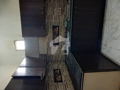 2 BED LOUNGE AVAILABLE FOR RENT