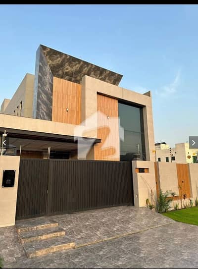 10 Marla Luxary House For Sale In DHA Phase 7 10 Marla Luxary House For Sale In DHA Phase 7