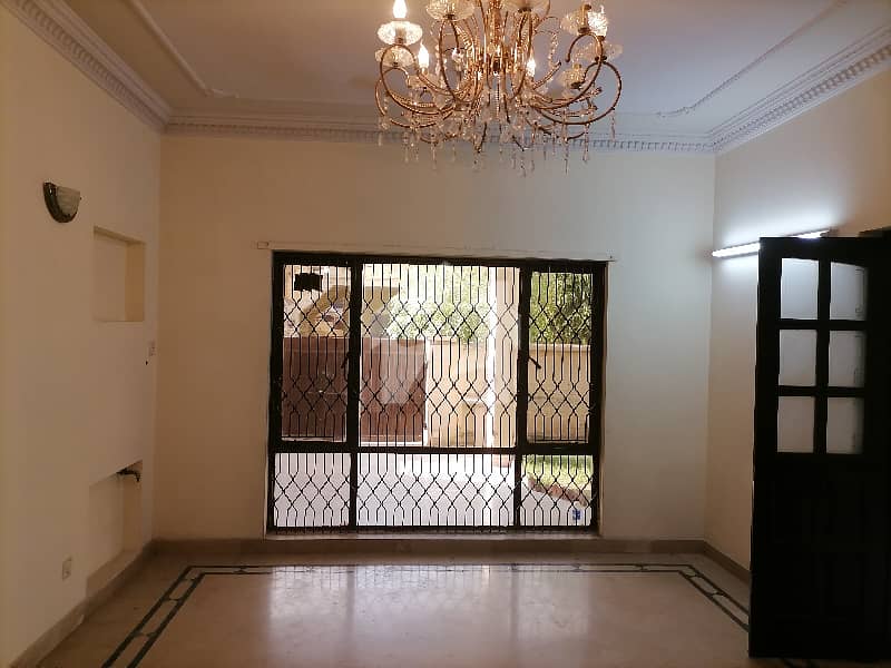 10 Marla Flat for sale in Askari 10 Marla Flat for sale in Askari