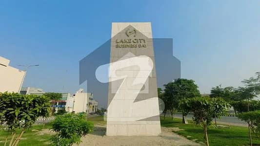لیک سٹی - سینٹرل بزنس ڈسٹرکٹ لیک سٹی,رائیونڈ روڈ,لاہور میں 5 مرلہ کمرشل پلاٹ 9.99 کروڑ میں برائے فروخت۔ لیک سٹی - سینٹرل بزنس ڈسٹرکٹ لیک سٹی,رائیونڈ روڈ,لاہور میں 5 مرلہ کمرشل پلاٹ 9.99 کروڑ میں برائے فروخت۔