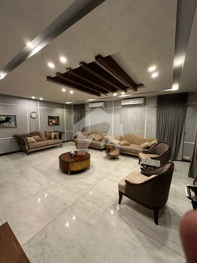 PREMIUM 667 YARDS BUNGALOW FOR SALE AT DEFENCE PHASE 6.