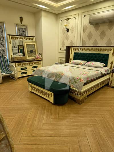 بحریہ ٹاؤن سیکٹر سی بحریہ ٹاؤن,لاہور میں 7 کمروں کا 1 کنال مکان 3.25 لاکھ میں کرایہ پر دستیاب ہے۔ بحریہ ٹاؤن سیکٹر سی بحریہ ٹاؤن,لاہور میں 7 کمروں کا 1 کنال مکان 3.25 لاکھ میں کرایہ پر دستیاب ہے۔