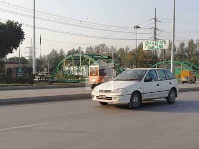 سکھ چین گارڈنز ۔ بلاک بی سکھ چین گارڈنز,لاہور میں 1 کنال رہائشی پلاٹ 3.7 کروڑ میں برائے فروخت۔