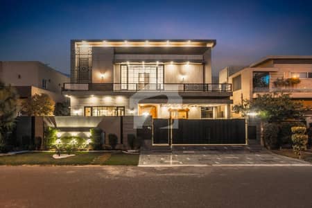 Modern House 1 Kanal House For Sale in DHA Phase 7