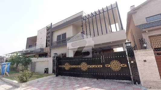 بحریہ ٹاؤن فیز 8 ۔ بلاک جی بحریہ ٹاؤن فیز 8,بحریہ ٹاؤن راولپنڈی,راولپنڈی میں 5 کمروں کا 10 مرلہ مکان 3.6 کروڑ میں برائے فروخت۔ بحریہ ٹاؤن فیز 8 ۔ بلاک جی بحریہ ٹاؤن فیز 8,بحریہ ٹاؤن راولپنڈی,راولپنڈی میں 5 کمروں کا 10 مرلہ مکان 3.6 کروڑ میں برائے فروخت۔