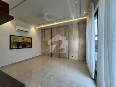 1 Kanal Ultra-Modern Luxury UPPER Portion For Rent in DHA Phase 5 Lahore