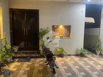9 MARLA HOUSE IS AVAILABLE FOR SALE IN TIP HOUSING SOCIETY PHASE 2