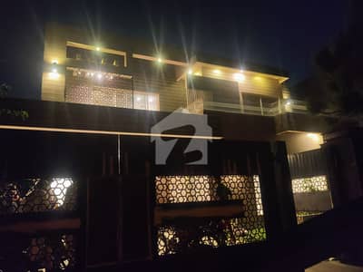 ڈی ایچ اے فیز 6 ڈی ایچ اے ڈیفینس,لاہور میں 5 کمروں کا 1 کنال مکان 10.4 کروڑ میں برائے فروخت۔