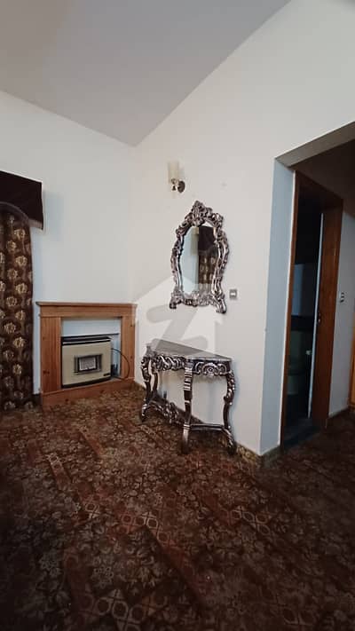 Fully Furnished 1-Kanal Lower Portion With Complete Facilities DHA Phase 1