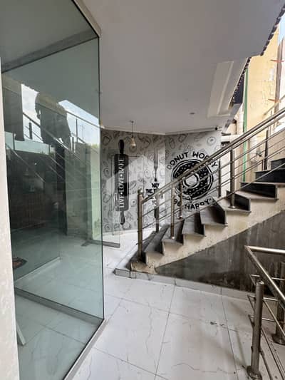 بحریہ انکلیو بحریہ ٹاؤن,اسلام آباد میں 4 مرلہ Studio دکان 1.5 لاکھ میں کرایہ پر دستیاب ہے۔