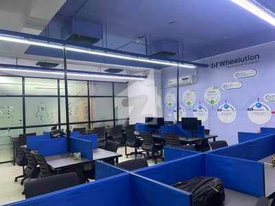 جوہر ٹاؤن لاہور میں 1 کنال Studio دفتر 7.25 لاکھ میں کرایہ پر دستیاب ہے۔