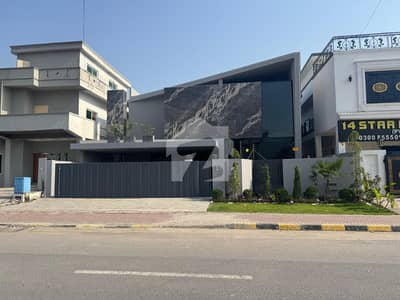 فیصل ہلز ۔ ایگزیکٹو بلاک فیصل ہلز,اسلام آباد میں 6 کمروں کا 1 کنال مکان 9.5 کروڑ میں برائے فروخت۔ فیصل ہلز ۔ ایگزیکٹو بلاک فیصل ہلز,اسلام آباد میں 6 کمروں کا 1 کنال مکان 9.5 کروڑ میں برائے فروخت۔