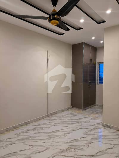 i/11/2 brand new house for rent
