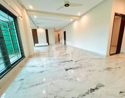 Askari 10 Brand New 4-Bedroom Apartment For Rent