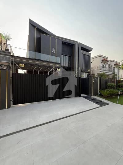 Luxury 1 Kanal 5-Bed House for Rent in DHA Phase 6 Near Market & Park | 3.50 Lac