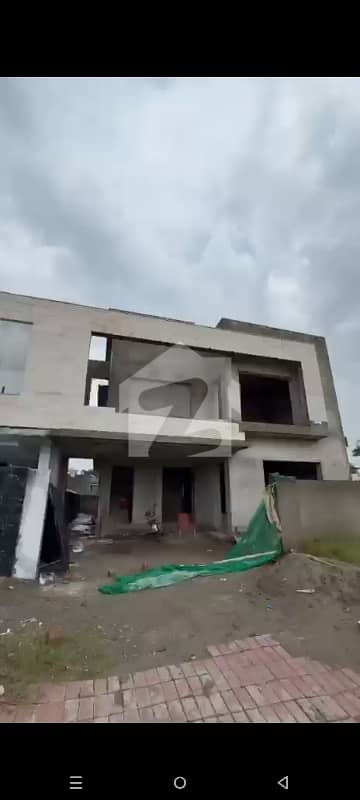 بحریہ ٹاؤن فیز 8 بحریہ ٹاؤن راولپنڈی,راولپنڈی میں 5 کمروں کا 10 مرلہ مکان 2.4 کروڑ میں برائے فروخت۔ بحریہ ٹاؤن فیز 8 بحریہ ٹاؤن راولپنڈی,راولپنڈی میں 5 کمروں کا 10 مرلہ مکان 2.4 کروڑ میں برائے فروخت۔