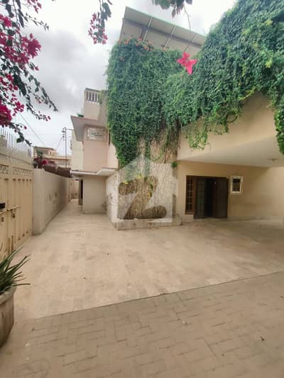 450 Yards Two Side Corner Bungalow For Sale Gulshan-e-Iqbal Block 03 Near Disco Bakery Patel Hospital Dhoraji And Kda Market 450 Yards Two Side Corner Bungalow For Sale Gulshan-e-Iqbal Block 03 Near Disco Bakery Patel Hospital Dhoraji And Kda Market