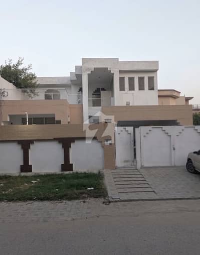 جوہر ٹاؤن فیز 1 جوہر ٹاؤن,لاہور میں 1 کنال Studio عمارت 5.0 لاکھ میں کرایہ پر دستیاب ہے۔ جوہر ٹاؤن فیز 1 جوہر ٹاؤن,لاہور میں 1 کنال Studio عمارت 5.0 لاکھ میں کرایہ پر دستیاب ہے۔