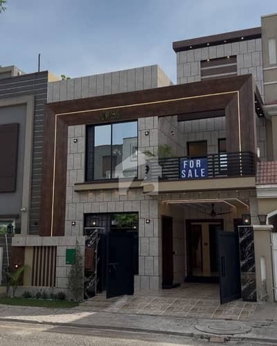 5 MARLA BEAUTIFUL HOUSE FOR SALE BAHRIA TOWN LAHORE 5 MARLA BEAUTIFUL HOUSE FOR SALE BAHRIA TOWN LAHORE