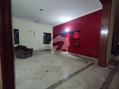 Full House For Rent In Gulberg 5 Bed Attach Bath Tv Lounge Drawing Room 3 Car Parking Vip Location For Silent Office