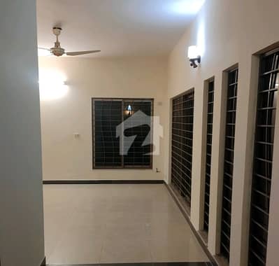 A Spacious 20 Marla House In Askari 11