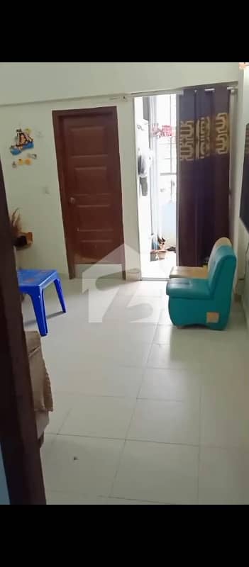 Prime Location Flat In North Nazimabad - Block B Sized 750 Square Feet Is Available