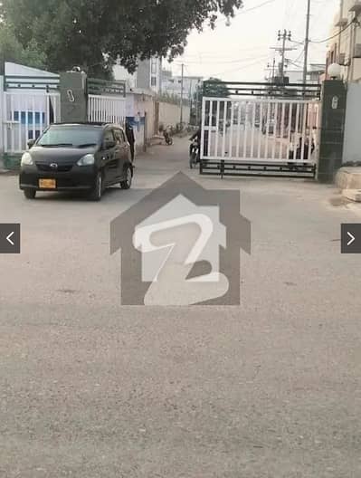 240 Yard Double Storey With Penthouse 3 Kitchen 40ft Road All Utilities Available Almost 8 Bedroom With Attached Bathroom