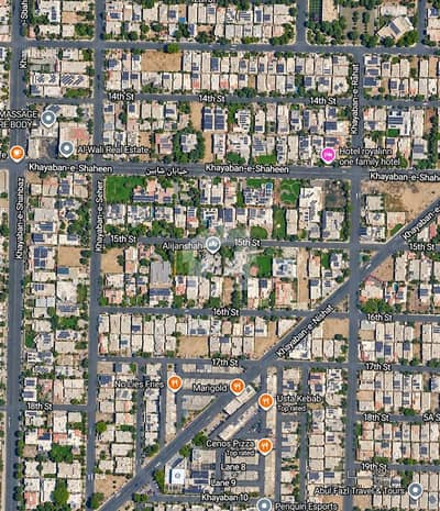 2000 YARDS CORNER PLOT FOR SALE