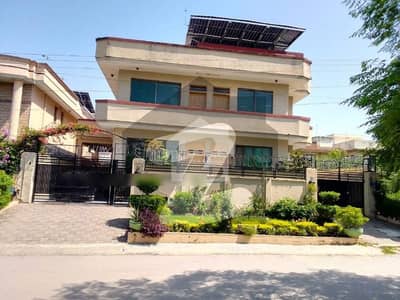 Beautiful Upper Portion For Rent