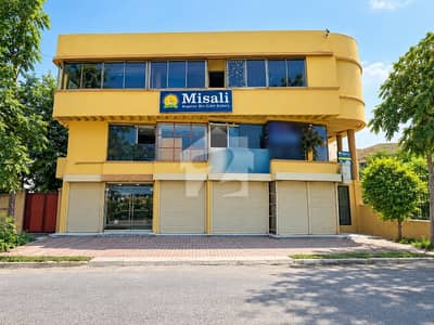 Corner Own A Building In 16 Marla GT Road