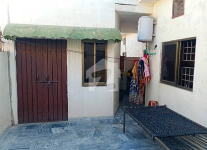 شالیمار کالونی ملتان میں 6 کمروں کا 10 مرلہ مکان 2.1 کروڑ میں برائے فروخت۔ شالیمار کالونی ملتان میں 6 کمروں کا 10 مرلہ مکان 2.1 کروڑ میں برائے فروخت۔