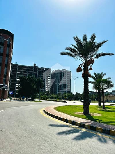 E BLOCK 4 MARLA PRIME PLOT FOR SALE NEAR PINE AVENUE ROAD