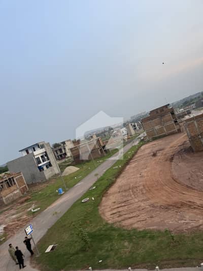 5 Marla plot for sale in j block park view city Islamabad