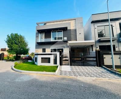 Corner 1602 Square Feet House Is Available For sale