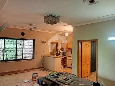 FOR OFFICE. 7.5 MARLA TRIPLE STORY LOWER PORTION FOR RENT