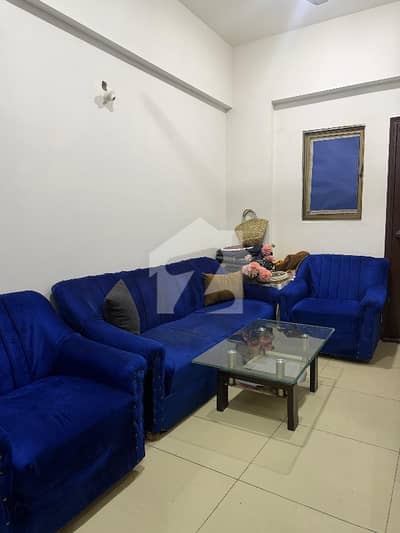 Fully Furnished Studio Apartment, West Open