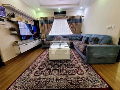 ڈی ایچ اے فیز 4 ڈی ایچ اے ڈیفینس,لاہور میں 5 کمروں کا 1 کنال مکان 7.7 کروڑ میں برائے فروخت۔ ڈی ایچ اے فیز 4 ڈی ایچ اے ڈیفینس,لاہور میں 5 کمروں کا 1 کنال مکان 7.7 کروڑ میں برائے فروخت۔