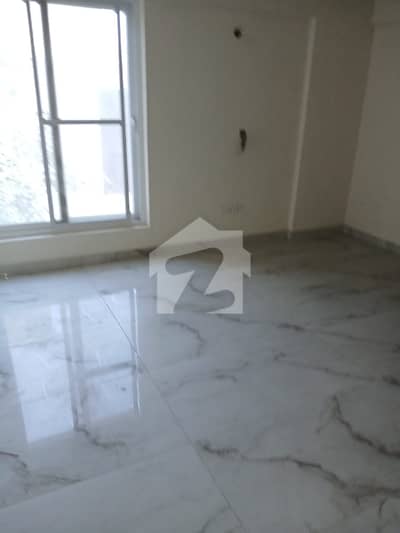 سوِل لائنز کراچی میں 3 کمروں کا 1 کنال فلیٹ 8.0 کروڑ میں برائے فروخت۔